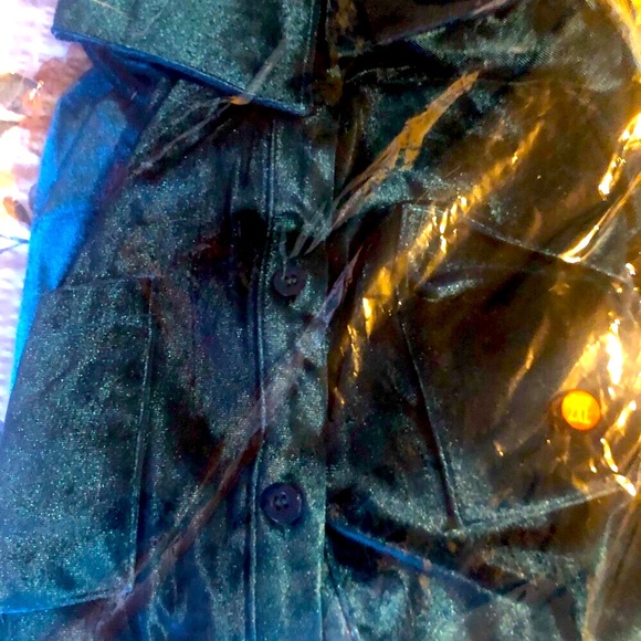 Classic Teal Velvet Button Down Shirt for Effortless Style - Picture 4 of 7